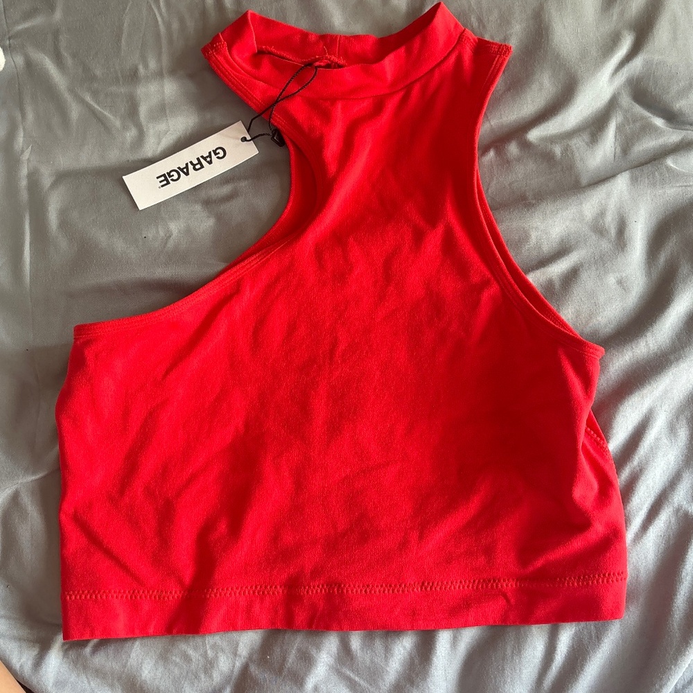 bold asymmetrical B.DY Tank red 
